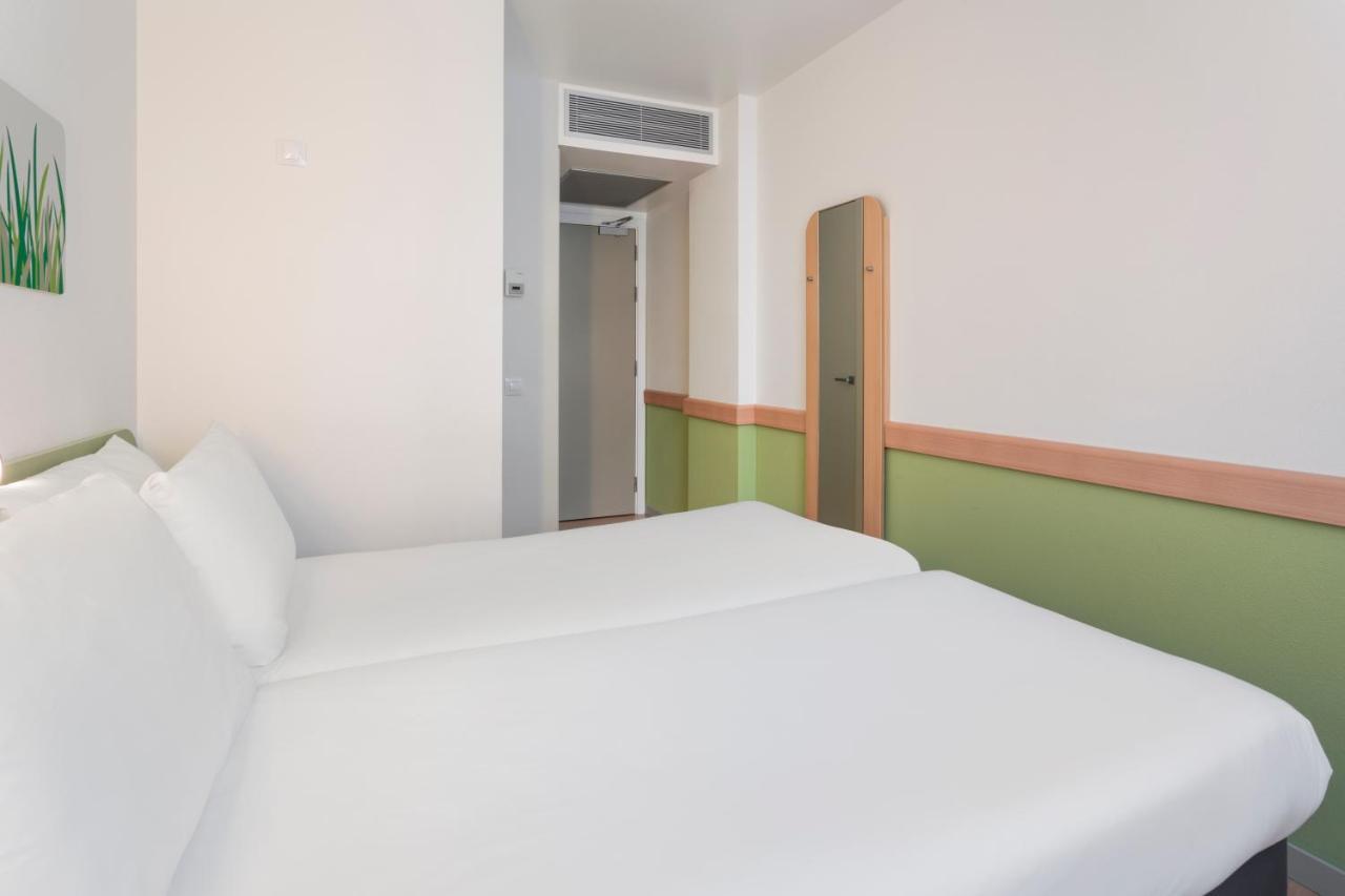 B&B Hotel Zaragoza Plaza Mozart Exterior foto
